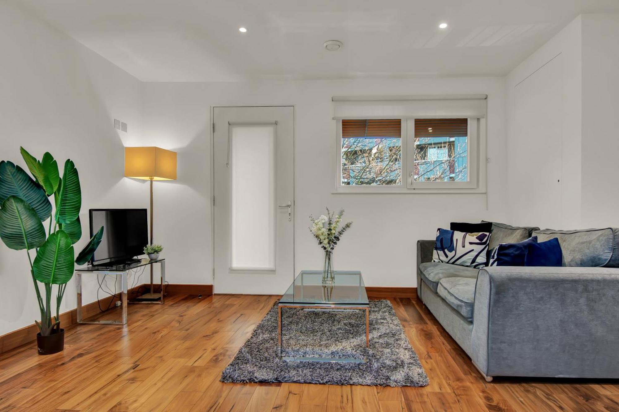 Mysquare Shoreditch Close To Colombia Road Flower Market *